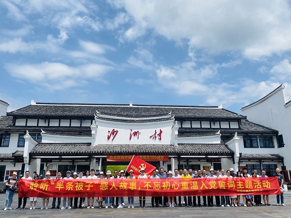 ���� ����l���ӡ����˹��������������؜����h���~���}��ӡ�